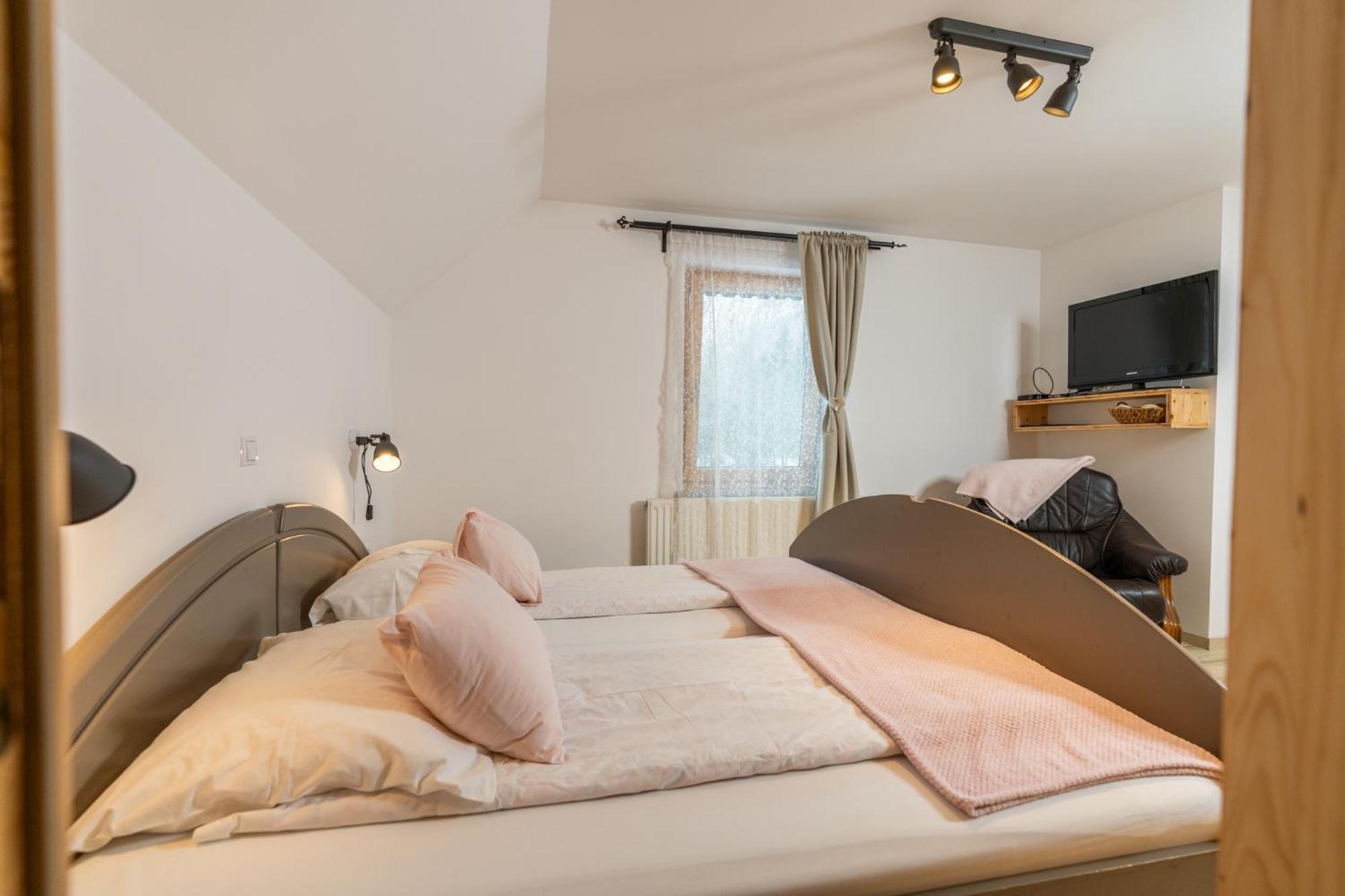 Hisa Erlah Hotel Bohinji-tó Kültér fotó